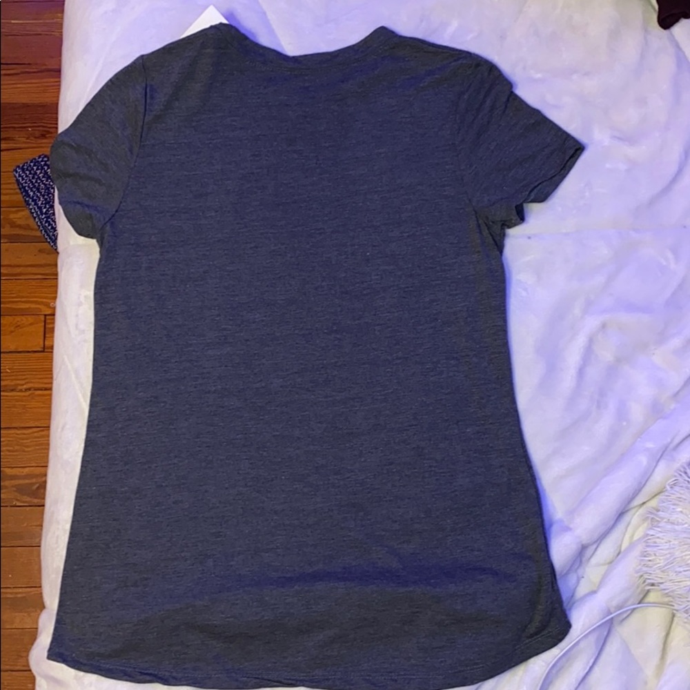 t-shirt - Picture 3 of 3